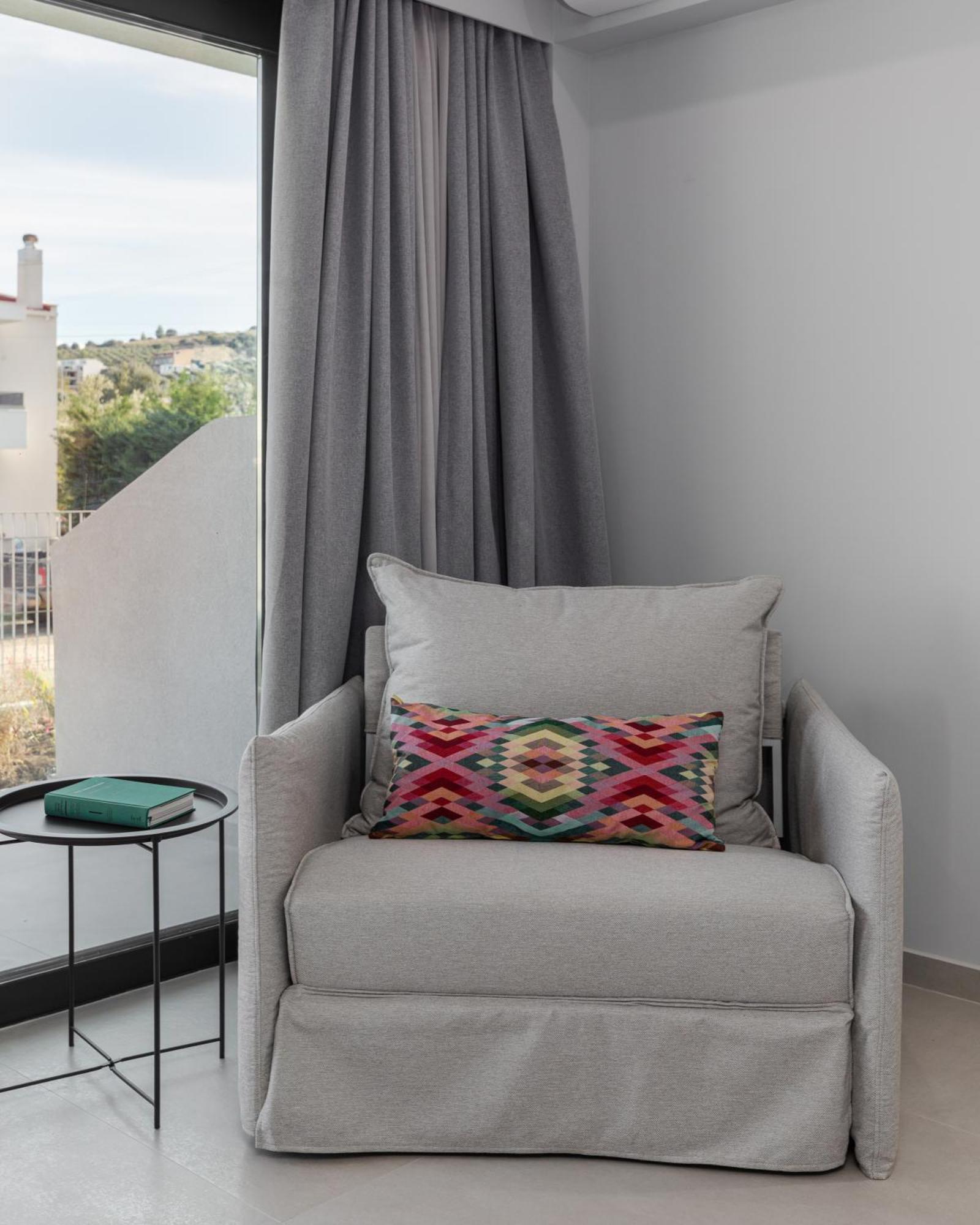 The 8 Suites Polychrono Bagian luar foto