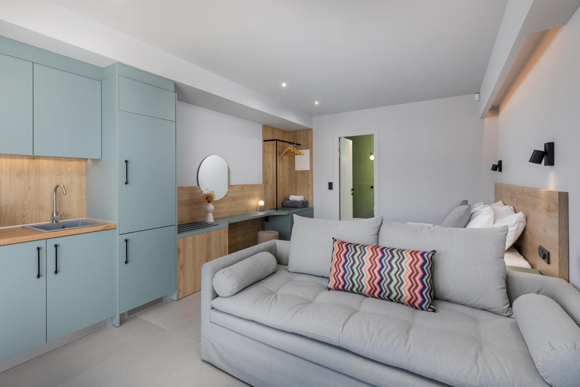 The 8 Suites Polychrono Bagian luar foto