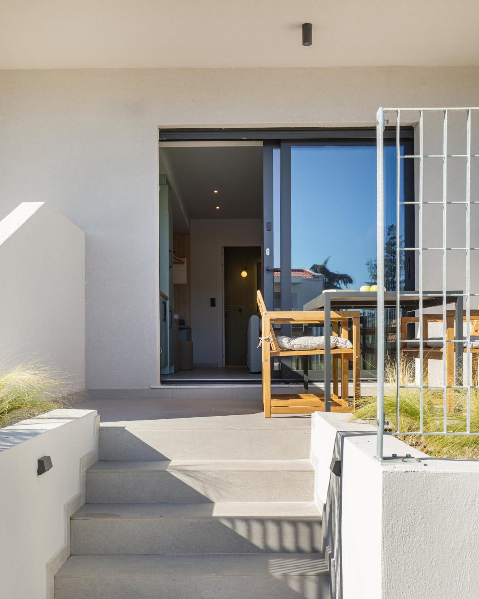 The 8 Suites Polychrono Bagian luar foto