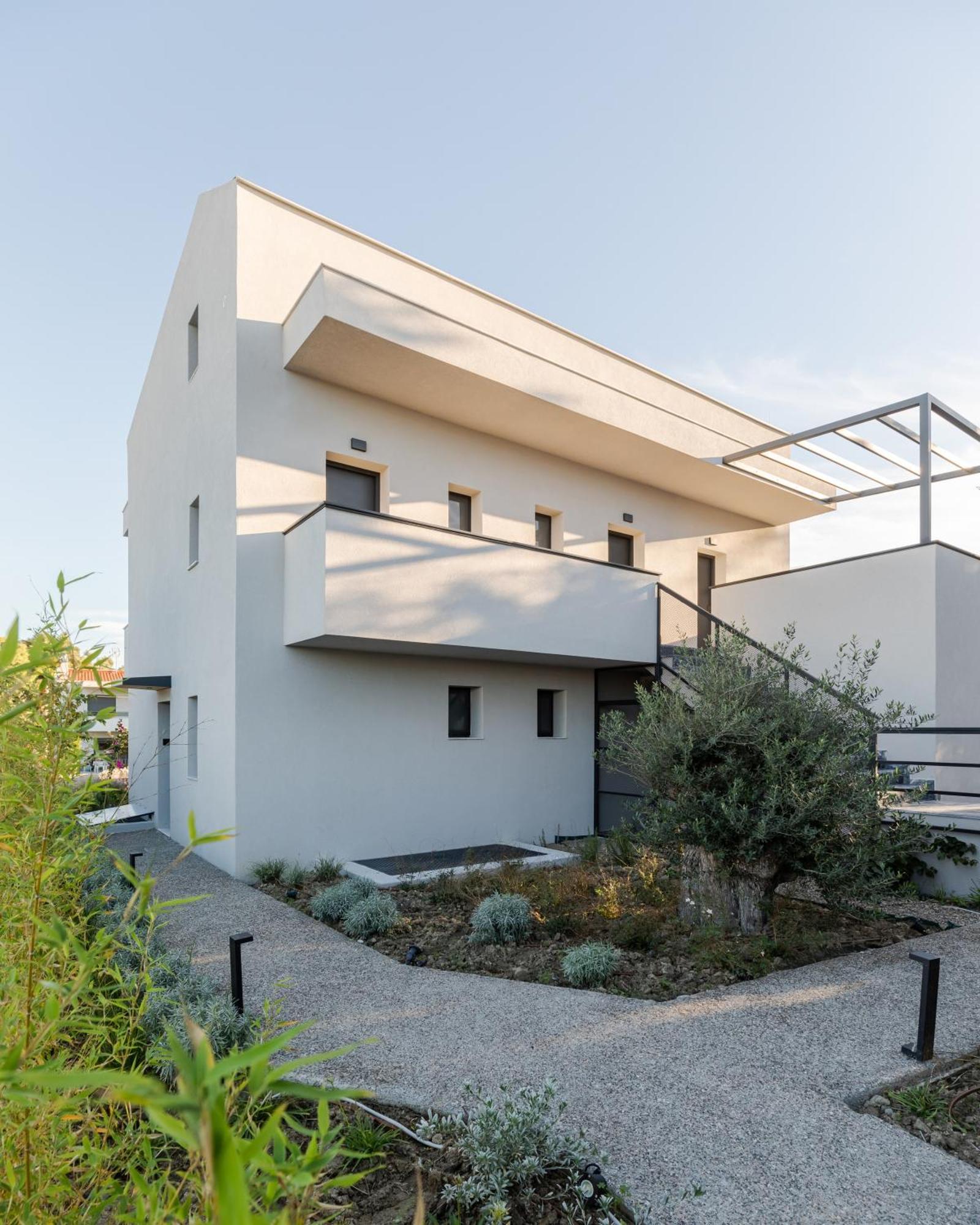 The 8 Suites Polychrono Bagian luar foto