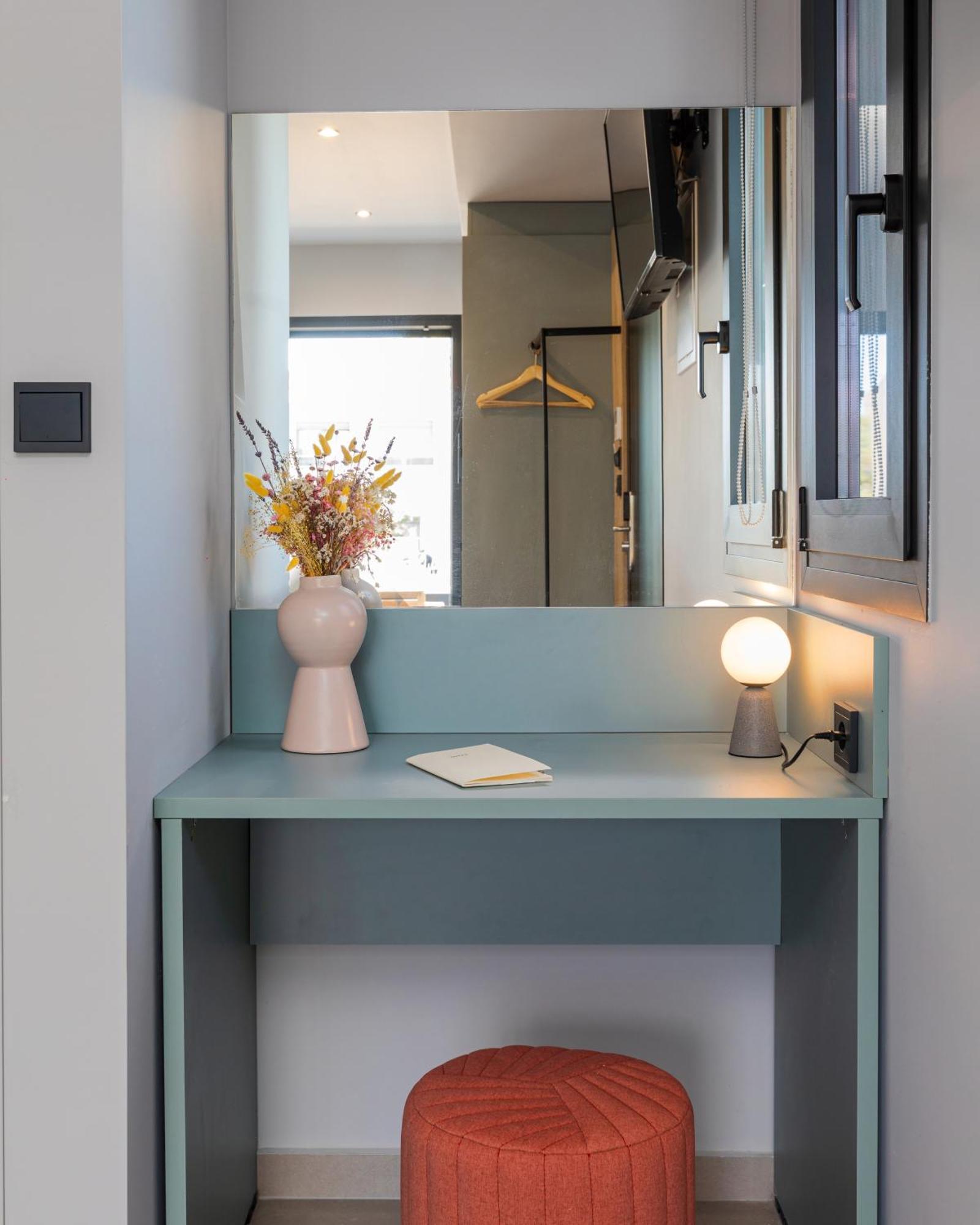 The 8 Suites Polychrono Bagian luar foto
