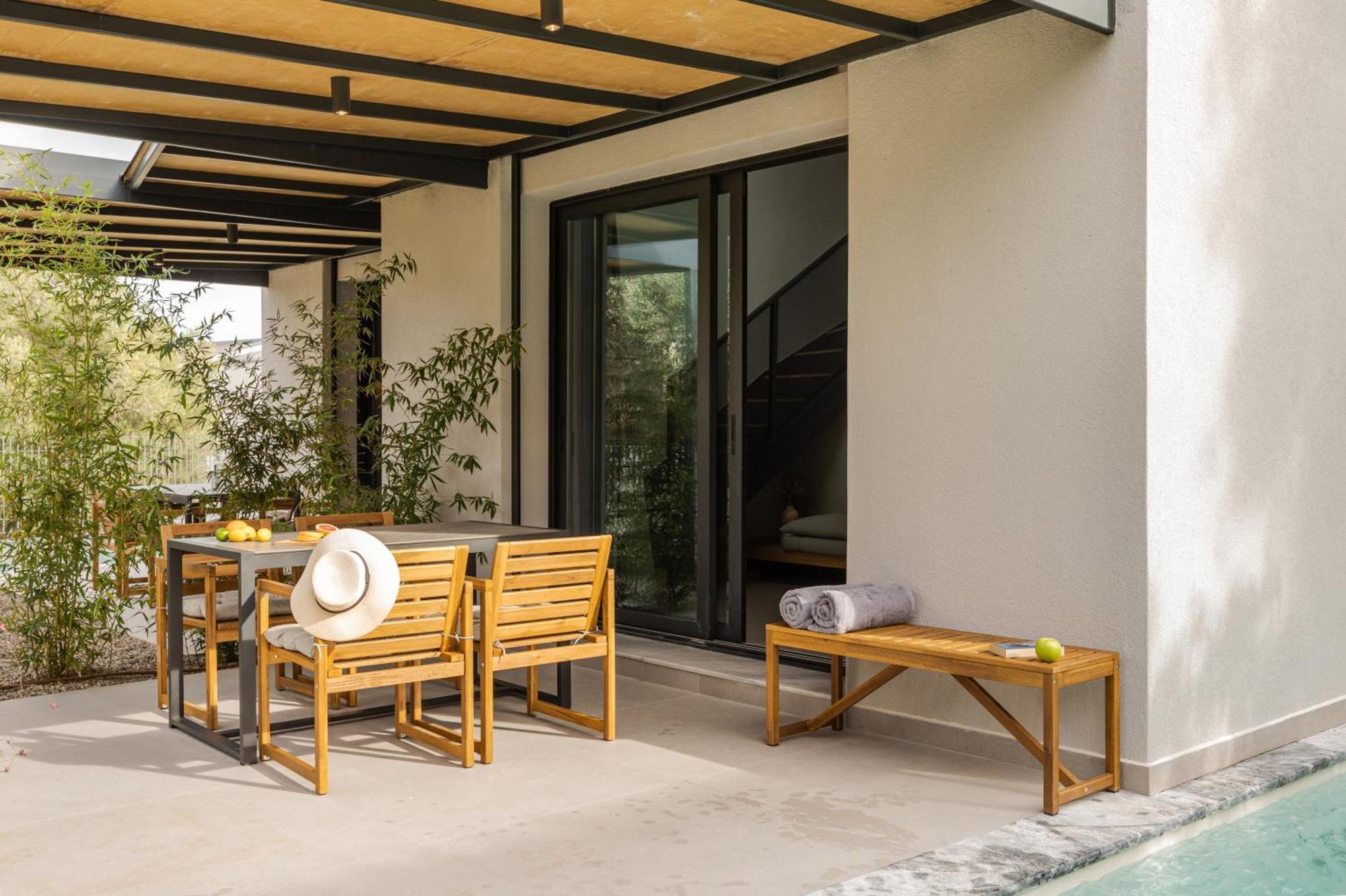 The 8 Suites Polychrono Bagian luar foto